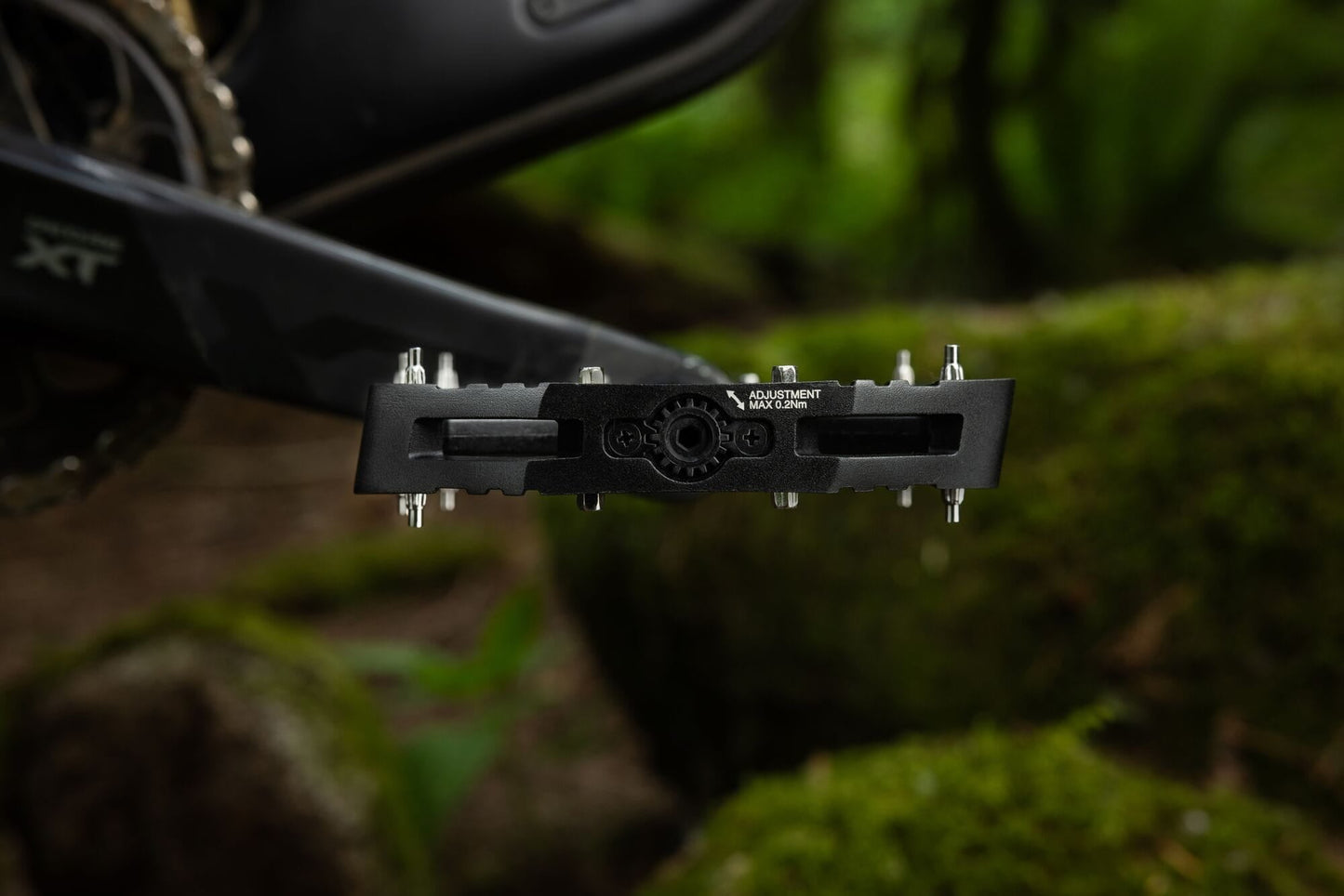 Shimano Deore XT MTB flat pedals, black