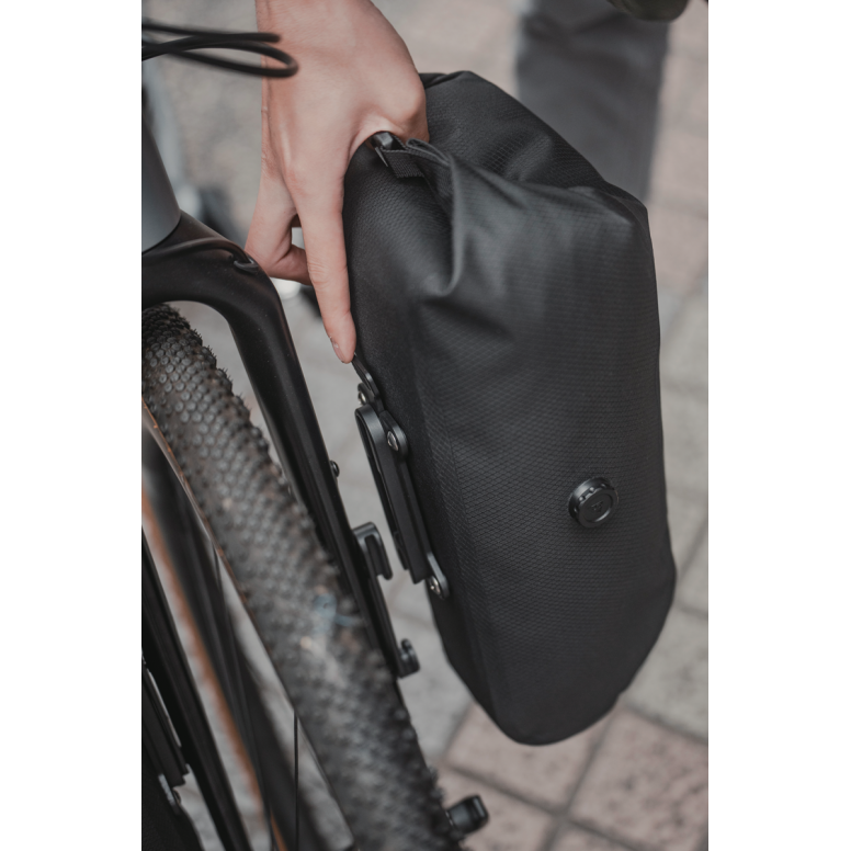 Topeak QR Fork Drybag 5.8L Bolt-On